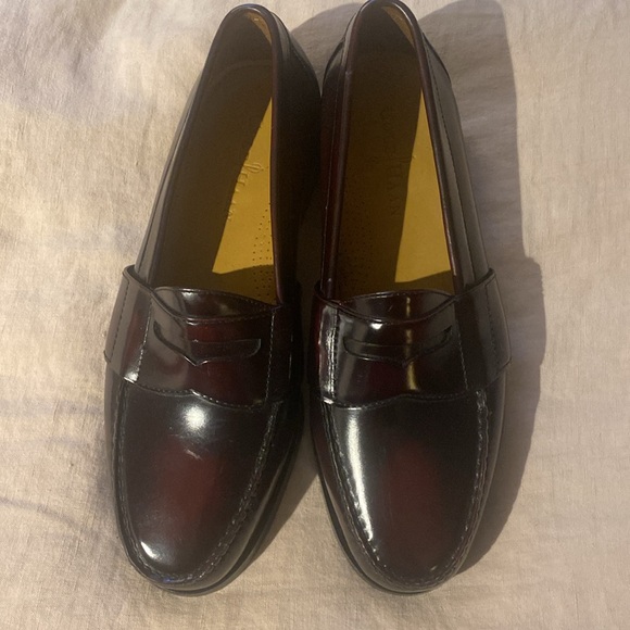 Cole Haan Mens burgundy loafers size 8.5 - Picture 2 of 16